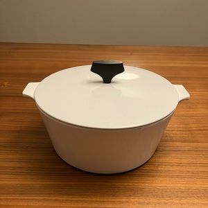 VTG Corning Ware Buffet Server B-2 1/2 White Casserole Saucepan 2 1/2 Qt. w/ Lid